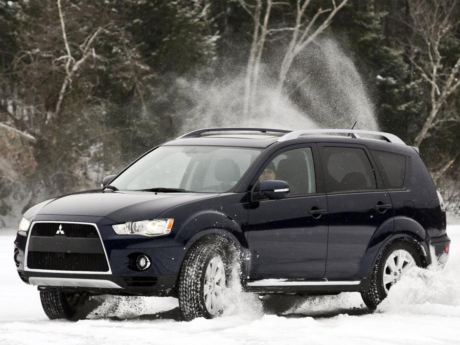  Mitsubishi Outlander 2009 года  (US) (фото 2 из 41)